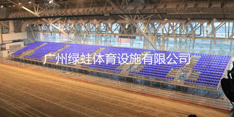 2014南京青奧會(huì )馬術(shù)館比賽看臺裝完畢